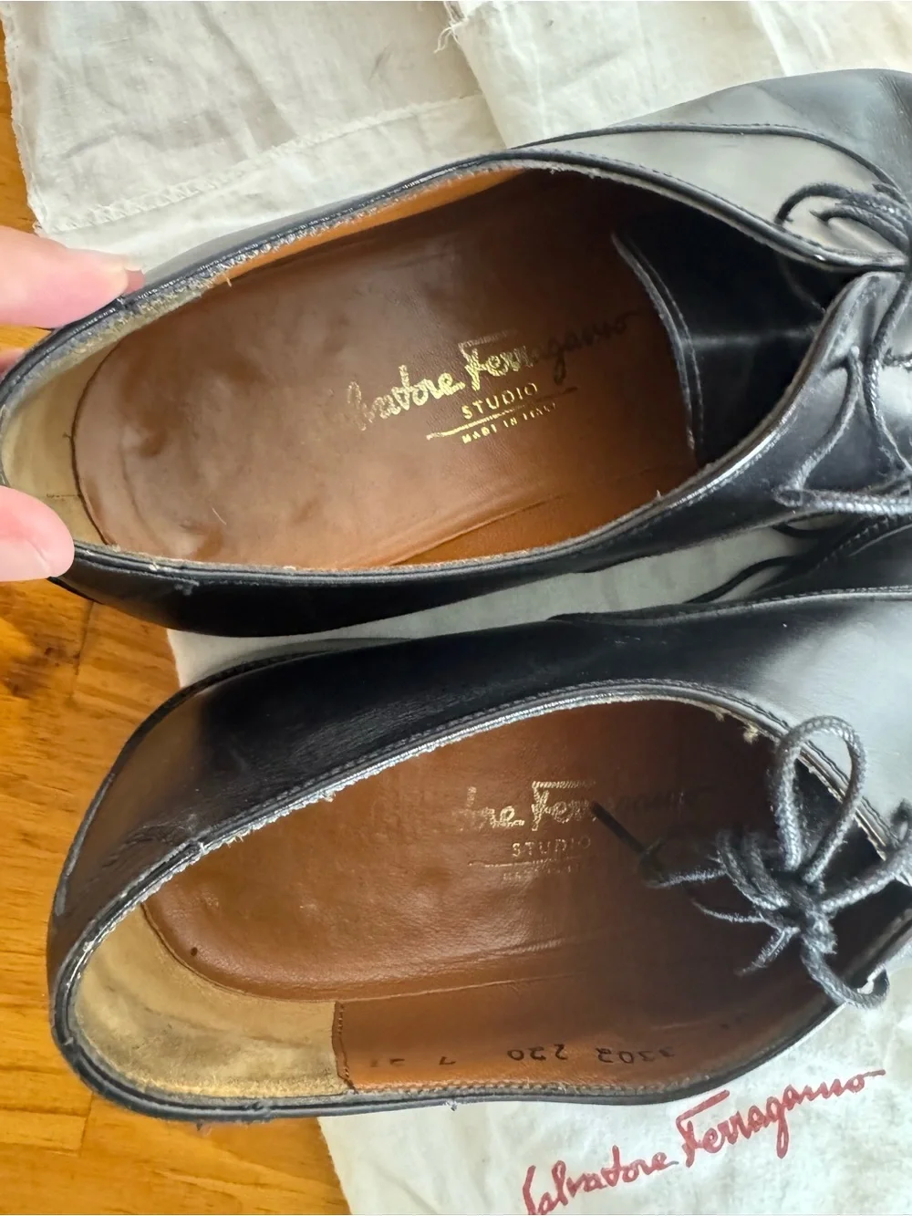Salvatore Ferragamo Oxford Black Leather Dress Shoes Size 7